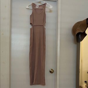 Sleeveless Cutout Maxi Dress in Mauve by Unknown Brand